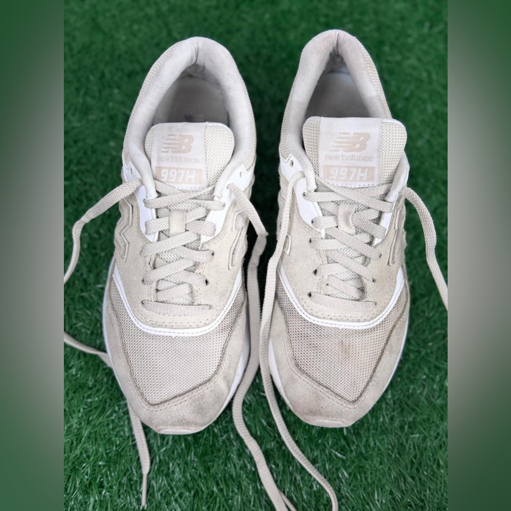 New Balance 997H Unisex White Sneakers Size M-5.5 W-7